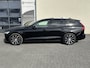 Volvo V60 2.0 T8 Plug-in hybrid AWD Ultimate Dark | Zwenkbare trekhaak | Panoramadak | Adaptieve cruise | Memory | Harman Kardon |