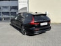 Volvo V60 2.0 T8 Plug-in hybrid AWD Ultimate Dark | Zwenkbare trekhaak | Panoramadak | Adaptieve cruise | Memory | Harman Kardon |