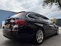 BMW 5-Serie Touring 520i High Executive - AUTOMAAT I Panorama dak I Leer I Navigatie I Sport interieur I Airco I PDC I Luxury
