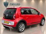 Volkswagen Up! 1.0 cross up! BlueMotion l Cruise l Airco l Stoelverwarming l Elect Ramen+Spiegels l Parkeersensor Achter l