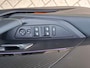 Peugeot e-2008 EV GT Avantage 54 kWh 98% SoH | 8 Jaar fabrieksgarantie |Apple Carplay/Android Auto|telefoonintegratie premium Warmtepomp | Stoelverwarming | Adaptive Cruise Control