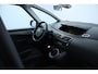 Citroën C4 Picasso 1.8-16V Ambiance 5p./ Panorama-Raam/ Trekhaak/ Clima/ Cruise/ Elek. pakket/ Isofix/ Armsteun/ Multi. Stuur/ Mistl./ PDC.