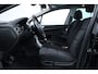 Peugeot 307 SW 2.0-16V Pack/ D-Riem verv: 186.000 KM!/ 7-PERSOONS!/ 17'' LMV/ Trekhaak/ Panorama-Dak/ 17'' LMV/ Clima/ Cruise/ Elek. pakket/ Radio-CD/ Extra getint glas/ Mistl./ PDC/ Armsteun/ LEDER. Stuur.