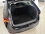 Skoda Octavia Combi 1.0 TSI Business Edition/ Virtual Dashb./ Keyless-GO/ Apple + Android/ LED Koplampen/ DAB+/ PDC/ Elek. Kofferklep/ Lane-Assist./ Cruise/ Bluetooth/ Multi. LEDER. Stuur/ Mistl./ Dakrails.
