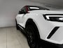 Opel Mokka 1.2 Turbo GS Line/ Automaat/ Apple + Android/ Camera/ Two-Tone/ LED Koplampen/ DAB+/ Zwarte-Hemel/ Extra getint glas/ Lane-Assist./ Bluetooth/ Multi. LEDER. Stuur/ Half-Leder/ LED Mistl.