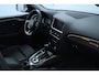 Audi Q5 2.0 TFSI quattro Pro Line Plus/ 230pk!/ Elek. Trekhaak/ Bi-Xenon/ 18'' LMV/ Elek. Stoel(en) + Memory/ Stoelverw./ Standkachel/ Adaptive Cruise/ Elek. Kofferklep/ PDC V+A/ Navi/ Bluetooth/ Multi. LEDER. Stuur/ Extra getint g