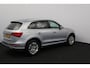 Audi Q5 2.0 TFSI quattro Pro Line Plus/ 230pk!/ Elek. Trekhaak/ Bi-Xenon/ 18'' LMV/ Elek. Stoel(en) + Memory/ Stoelverw./ Standkachel/ Adaptive Cruise/ Elek. Kofferklep/ PDC V+A/ Navi/ Bluetooth/ Multi. LEDER. Stuur/ Extra getint g
