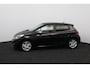 Peugeot 208 1.2 PureTech Signature/ INCLUSIEF NIEUWE DISTRIBUTIESET! Apple + Android/ Navi/ DAB+/ Airco/ Cruise/ Elek. pakket/ Isofix/ Bluetooth/ Armsteun/ Multi. LEDER. Stuur/ Mistl./ PDC/ Extra getint glas.