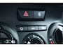 Peugeot 208 1.2 PureTech Signature/ INCLUSIEF NIEUWE DISTRIBUTIESET! Apple + Android/ Navi/ DAB+/ Airco/ Cruise/ Elek. pakket/ Isofix/ Bluetooth/ Armsteun/ Multi. LEDER. Stuur/ Mistl./ PDC/ Extra getint glas.