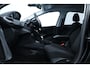 Peugeot 208 1.2 PureTech Signature/ INCLUSIEF NIEUWE DISTRIBUTIESET! Apple + Android/ Navi/ DAB+/ Airco/ Cruise/ Elek. pakket/ Isofix/ Bluetooth/ Armsteun/ Multi. LEDER. Stuur/ Mistl./ PDC/ Extra getint glas.