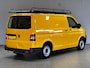 Volkswagen Transporter 2.0 TDI L2H1 Economy/ Zij-Schuifdeur Rechts/ Trekhaak/ Imperiaal/ Half-Leder/ Cruise/ Radio-CD AUX/ Getint glas.