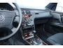 Mercedes-Benz E-klasse 280 Classic/ 6-Cilinder!/ Automaat/ Schuif-Kantel Dak!/ Cruise/ Airco/ Radio/ Elek.Pakket/ Metalic lak/ C.V.Afstand.