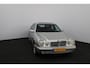 Mercedes-Benz E-klasse 280 Classic/ 6-Cilinder!/ Automaat/ Schuif-Kantel Dak!/ Cruise/ Airco/ Radio/ Elek.Pakket/ Metalic lak/ C.V.Afstand.