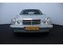 Mercedes-Benz E-klasse 280 Classic/ 6-Cilinder!/ Automaat/ Schuif-Kantel Dak!/ Cruise/ Airco/ Radio/ Elek.Pakket/ Metalic lak/ C.V.Afstand.
