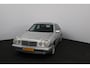 Mercedes-Benz E-klasse 280 Classic/ 6-Cilinder!/ Automaat/ Schuif-Kantel Dak!/ Cruise/ Airco/ Radio/ Elek.Pakket/ Metalic lak/ C.V.Afstand.