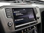Volkswagen Passat Variant 1.4 TSI Connected Series/ Camera/ 16'' LMV/ DAB+/ LED koplampen/ Apple + Android/ Groot Navi/ Clima/ Cruise/ Elek. pakket/ Isofix/ Bluetooth/ Multi. LEDER. Stuur/ Mistl./ PDC V+A/ Chroom.
