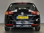 Volkswagen Passat Variant 1.4 TSI Connected Series/ Camera/ 16'' LMV/ DAB+/ LED koplampen/ Apple + Android/ Groot Navi/ Clima/ Cruise/ Elek. pakket/ Isofix/ Bluetooth/ Multi. LEDER. Stuur/ Mistl./ PDC V+A/ Chroom.