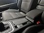Volkswagen Passat Variant 1.4 TSI Connected Series/ Camera/ 16'' LMV/ DAB+/ LED koplampen/ Apple + Android/ Groot Navi/ Clima/ Cruise/ Elek. pakket/ Isofix/ Bluetooth/ Multi. LEDER. Stuur/ Mistl./ PDC V+A/ Chroom.