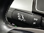 Volkswagen Passat Variant 1.4 TSI Connected Series/ Camera/ 16'' LMV/ DAB+/ LED koplampen/ Apple + Android/ Groot Navi/ Clima/ Cruise/ Elek. pakket/ Isofix/ Bluetooth/ Multi. LEDER. Stuur/ Mistl./ PDC V+A/ Chroom.