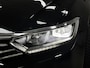Volkswagen Passat Variant 1.4 TSI Connected Series/ Camera/ 16'' LMV/ DAB+/ LED koplampen/ Apple + Android/ Groot Navi/ Clima/ Cruise/ Elek. pakket/ Isofix/ Bluetooth/ Multi. LEDER. Stuur/ Mistl./ PDC V+A/ Chroom.