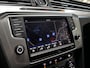 Volkswagen Passat Variant 1.4 TSI Connected Series/ Camera/ 16'' LMV/ DAB+/ LED koplampen/ Apple + Android/ Groot Navi/ Clima/ Cruise/ Elek. pakket/ Isofix/ Bluetooth/ Multi. LEDER. Stuur/ Mistl./ PDC V+A/ Chroom.