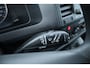 Volkswagen Transporter 2.0 TDI L2H1/ Automaat/ Trekhaak/ Apple + Android/ Stoelverw./ Zij-Schuifdeur Rechts/ Airco/ Navi/ Cruise/ Bluetooth/ Elek.Pakket/ PDC achter.