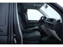 Volkswagen Transporter 2.0 TDI L2H1/ Automaat/ Trekhaak/ Apple + Android/ Stoelverw./ Zij-Schuifdeur Rechts/ Airco/ Navi/ Cruise/ Bluetooth/ Elek.Pakket/ PDC achter.