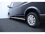 Volkswagen Transporter 2.0 TDI L2H1/ Automaat/ Trekhaak/ Apple + Android/ Stoelverw./ Zij-Schuifdeur Rechts/ Airco/ Navi/ Cruise/ Bluetooth/ Elek.Pakket/ PDC achter.