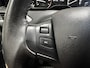 Peugeot 208 1.2 PureTech Signature/ D-Riem verv: 71.000 KM!/ Apple + Android/ Navi/ Airco/ Cruise/ DAB+/ Elek. pakket/ Isofix/ Bluetooth/ Armsteun/ Multi. LEDER. Stuur/ Mistl./ PDC/ LED Dagrijverl.
