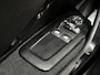 Peugeot 208 1.2 PureTech Signature/ D-Riem verv: 71.000 KM!/ Apple + Android/ Navi/ Airco/ Cruise/ DAB+/ Elek. pakket/ Isofix/ Bluetooth/ Armsteun/ Multi. LEDER. Stuur/ Mistl./ PDC/ LED Dagrijverl.