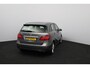 Mercedes-Benz B-klasse 180 Ambition /AUTOMAAT! /Zwarte Hemel! /LED Koplampen /Groot Navi! /Airco /Cruise /Elek. pakket /Bluetooth /Regensensor /17"LMV /LED Dagrijverl. /PDC V+A /Isofix /Armsteun.