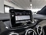 Mercedes-Benz B-klasse 180 Ambition /AUTOMAAT! /Open Pano-Dak! /Bi-Xenon /Half-Leder /Navi /Airco /Cruise /Elek. pakket /Bluetooth /Multi. LEDER Stuur /Isofix /Armsteun /18"LMV /LED Dagrijverl. /PDC V+A!