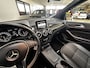 Mercedes-Benz B-klasse 180 Ambition /AUTOMAAT! /Open Pano-Dak! /Bi-Xenon /Half-Leder /Navi /Airco /Cruise /Elek. pakket /Bluetooth /Multi. LEDER Stuur /Isofix /Armsteun /18"LMV /LED Dagrijverl. /PDC V+A!