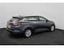 Renault Megane Estate 1.5 dCi Eco2 Bose/ D-Riem verv: 126.000 KM!/ Keyless/ Camera/ Dode-Hoek DET./ Half-Leder/ Apple + Android/ DAB+/ 16'' LMV/ Lane-Assist./ Extra getint glas/ Navi/ Clima/ Cruise/ Multi. LEDER. Stuur.