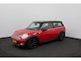 MINI Clubman 1.6 Cooper/ Two-Tone/ 17'' LMV/ Half-Leder/ Panorama-Dak/ Stoelverw./ Clima/ Cruise/ Elek. pakket/ Isofix/ Armsteun/ Radio-CD AUX/ Zwarte-Hemel/ Mistl./ PDC.