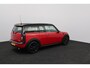 MINI Clubman 1.6 Cooper/ Two-Tone/ 17'' LMV/ Half-Leder/ Panorama-Dak/ Stoelverw./ Clima/ Cruise/ Elek. pakket/ Isofix/ Armsteun/ Radio-CD AUX/ Zwarte-Hemel/ Mistl./ PDC.