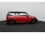 MINI Clubman 1.6 Cooper/ Two-Tone/ 17'' LMV/ Half-Leder/ Panorama-Dak/ Stoelverw./ Clima/ Cruise/ Elek. pakket/ Isofix/ Armsteun/ Radio-CD AUX/ Zwarte-Hemel/ Mistl./ PDC.