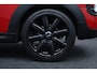 MINI Clubman 1.6 Cooper/ Two-Tone/ 17'' LMV/ Half-Leder/ Panorama-Dak/ Stoelverw./ Clima/ Cruise/ Elek. pakket/ Isofix/ Armsteun/ Radio-CD AUX/ Zwarte-Hemel/ Mistl./ PDC.