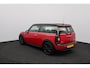 MINI Clubman 1.6 Cooper/ Two-Tone/ 17'' LMV/ Half-Leder/ Panorama-Dak/ Stoelverw./ Clima/ Cruise/ Elek. pakket/ Isofix/ Armsteun/ Radio-CD AUX/ Zwarte-Hemel/ Mistl./ PDC.