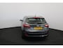 Hyundai i30 CW 1.4 i-Drive/ Stoel + Stuurverw./ 16'' LMV/ Airco/ Cruise/ Elek. pakket/ Isofix/ Bluetooth/ Armsteun/ Multi. LEDER. Stuur/ Mistl./ PDC/ LED Dagrijverl.