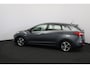 Hyundai i30 CW 1.4 i-Drive/ Stoel + Stuurverw./ 16'' LMV/ Airco/ Cruise/ Elek. pakket/ Isofix/ Bluetooth/ Armsteun/ Multi. LEDER. Stuur/ Mistl./ PDC/ LED Dagrijverl.