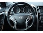 Hyundai i30 CW 1.4 i-Drive/ Stoel + Stuurverw./ 16'' LMV/ Airco/ Cruise/ Elek. pakket/ Isofix/ Bluetooth/ Armsteun/ Multi. LEDER. Stuur/ Mistl./ PDC/ LED Dagrijverl.