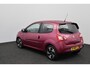 Renault Twingo 1.2 16V Authentique/ D-Riem verv: 93.000 KM!/ 15'' LMV/ Extra getint glas/ Airco/ Cruise/ Elek. pakket/ Isofix/ AUX & USB/ Multi. LEDER. Stuur/ Verstelbare achterstoelen.
