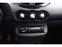 Renault Twingo 1.2 16V Authentique/ D-Riem verv: 93.000 KM!/ 15'' LMV/ Extra getint glas/ Airco/ Cruise/ Elek. pakket/ Isofix/ AUX & USB/ Multi. LEDER. Stuur/ Verstelbare achterstoelen.