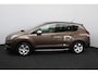 Peugeot 3008 2.0 HDi HYbrid4 Blue Lease/ Trekhaak/ 16'' LMV/ Navi/ Clima/ Cruise/ Stoelverw./ LEDER/ Bluetooth/ Armsteun/ Multi. LEDER. Stuur/ Mistl./ PDC V+A.