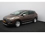 Peugeot 3008 2.0 HDi HYbrid4 Blue Lease/ Trekhaak/ 16'' LMV/ Navi/ Clima/ Cruise/ Stoelverw./ LEDER/ Bluetooth/ Armsteun/ Multi. LEDER. Stuur/ Mistl./ PDC V+A.
