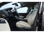 Peugeot 3008 2.0 HDi HYbrid4 Blue Lease/ Trekhaak/ 16'' LMV/ Navi/ Clima/ Cruise/ Stoelverw./ LEDER/ Bluetooth/ Armsteun/ Multi. LEDER. Stuur/ Mistl./ PDC V+A.
