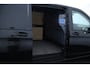 Mercedes-Benz Vito 116 CDI Extra Lang/ Automaat!/ Trekhaak/ Zij-Schuifdeur Rechts/ 16'' LMV/ Navi/ Airco/ Cruise/ Elek. pakket/ Bluetooth/ Multi. Stuur/ Dakspoiler/ Metallic lak.