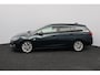 Opel Astra Sports Tourer 1.0 Turbo Edition/ 17'' LMV/ Extra getint glas/ Apple Carplay/ DAB+/ Navi/ Clima/ Cruise/ Isofix/ Bluetooth/ Armsteun/ Multi. LEDER. Stuur/ Mistl./ PDC V+A/ LED Dagrijverl.