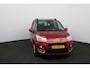 Citroën C3 Picasso 1.4 VTi Exclusive/ Trekhaak/ 16'' LMV/ PDC/ Panorama-Dak/ Clima/ Cruise/ Elek. pakket/ Isofix/ Bluetooth/ Armsteun/ LEDER. Stuurw./ AUX & USB/ Chroom/ Extra getint glas/ Dakrails.